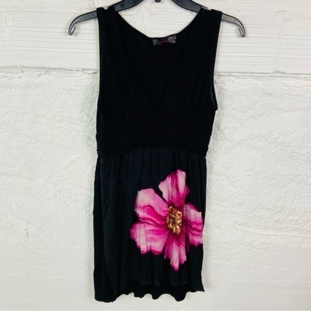 Body Central Black flowy y2k tunic / Top with Pink floral size small / medium